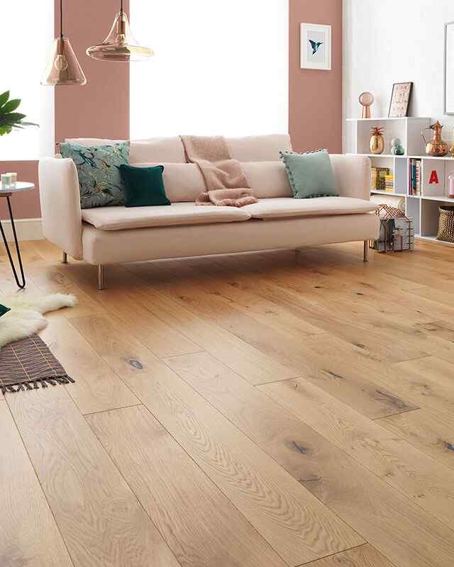 https://a1hardwoodflooring.com/wp-content/uploads/2018/09/inner_10-640x800.jpg